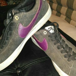Nike Shoes - Nike SB Blazer low tops purple swoosh Nike Shoes - Nike SB Blazer low tops purple swoosh